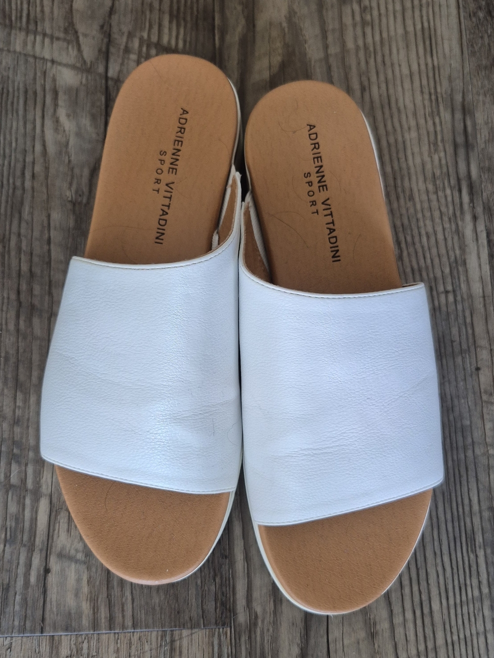 Adrienne Vittadini White Slide Leather Sandals